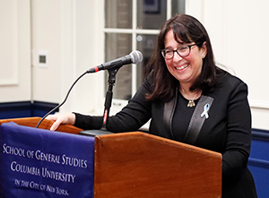 Dean Lisa Rosen-Metsch addresses graduates