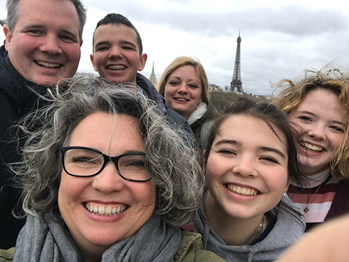 Quinn Houlahan and family traveling in Paris
